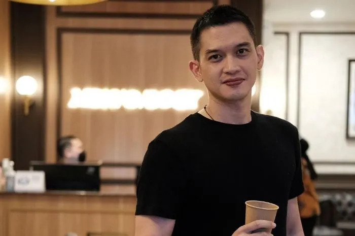Diterpa Isu Miring Terkait Dugaan Video Asusila, Tak Disangka Rezky Aditya Justru Lakukan Hal Ini