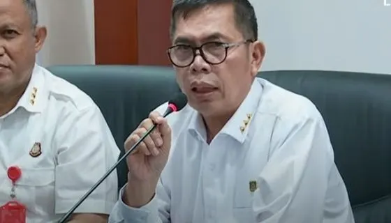 Jampidum Fadil Zumhana menyampaikan jika putusan untuk tidak banding atas vonis Richard Eliezer bersifat inkrah.