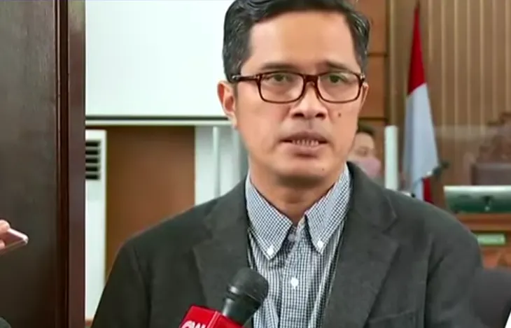 Kuasa hukum terdakwa Putri Candrawathi, Febri Diansyah, membeberkan kondisi kliennya itu sedang dalam kondisi depresi akut.