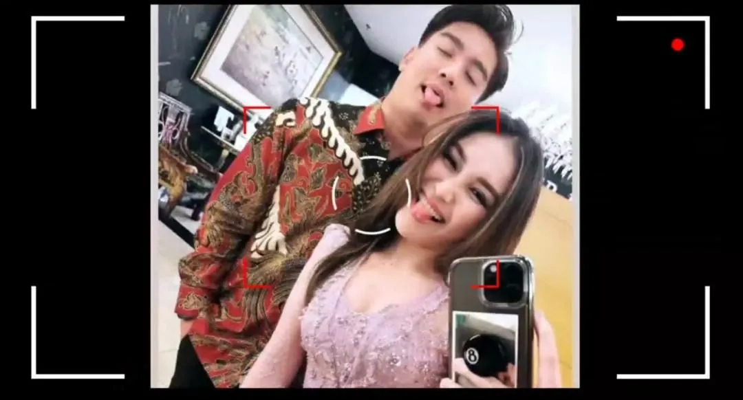 Penyanyi dangdut ternama Ayu Ting Ting membagikan momen kala sedang bersama dengan Boy William.