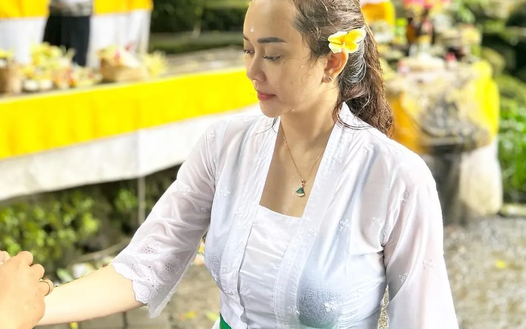 Aura Kasih 