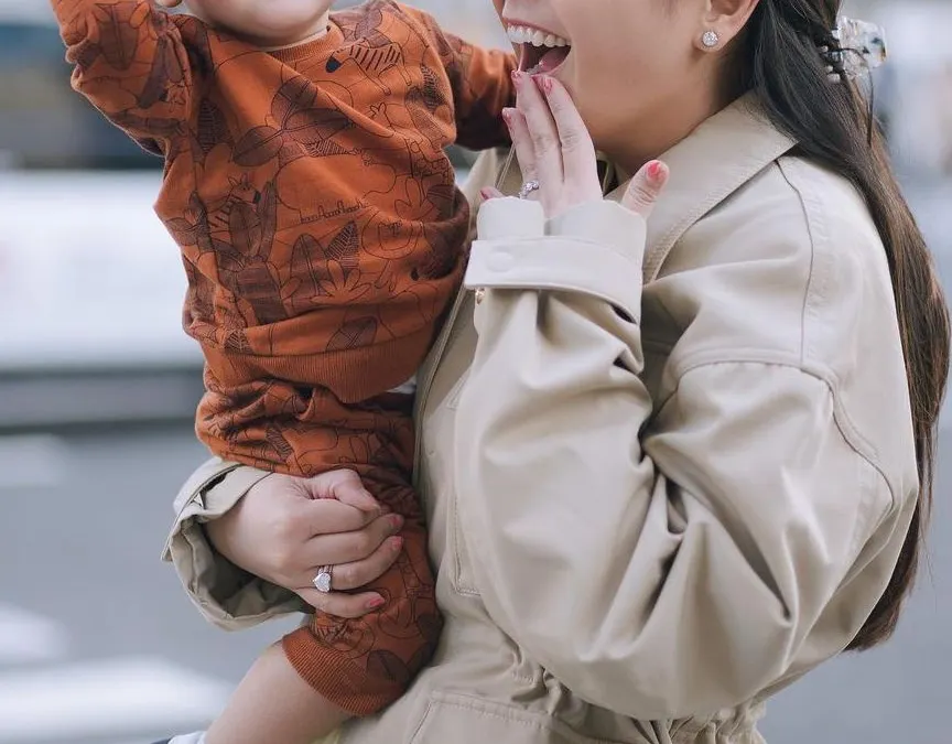 Nagita Slavina dan Cipung di Jepang