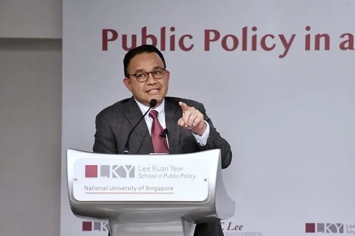 Bakal calon presiden (capres) pada Pilpres 2024, Anies Baswedan buka-bukaan soal siapa yang akan digandeng sebagai cawapres saat berbincang di stasiun televisi.