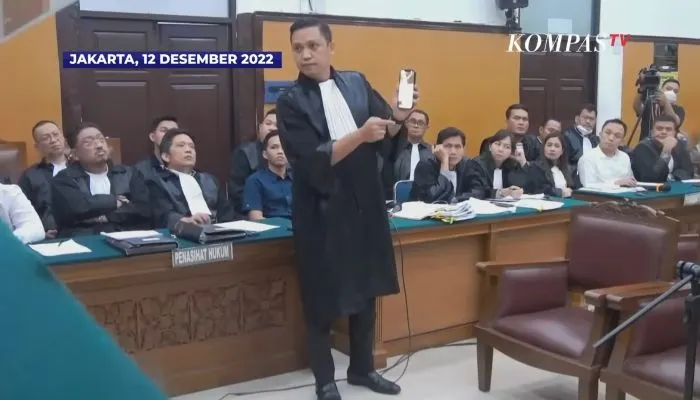 Terbongkar! Ronny Talapessy Beberkan Bukti Foto yang Bikin Putri Candrawati Ketar Ketir di Persidangan