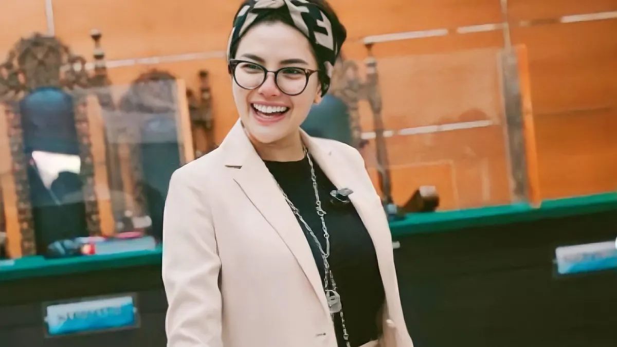 Nikita Mirzani mengungkapkan bahwa dirinya ingin terjun ke dunia politik.