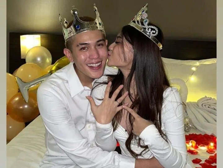 Julian Jacob dikabarkan telah melamar Mirriam Eka yang membuat netizen justru memberikan komentar kurang baik