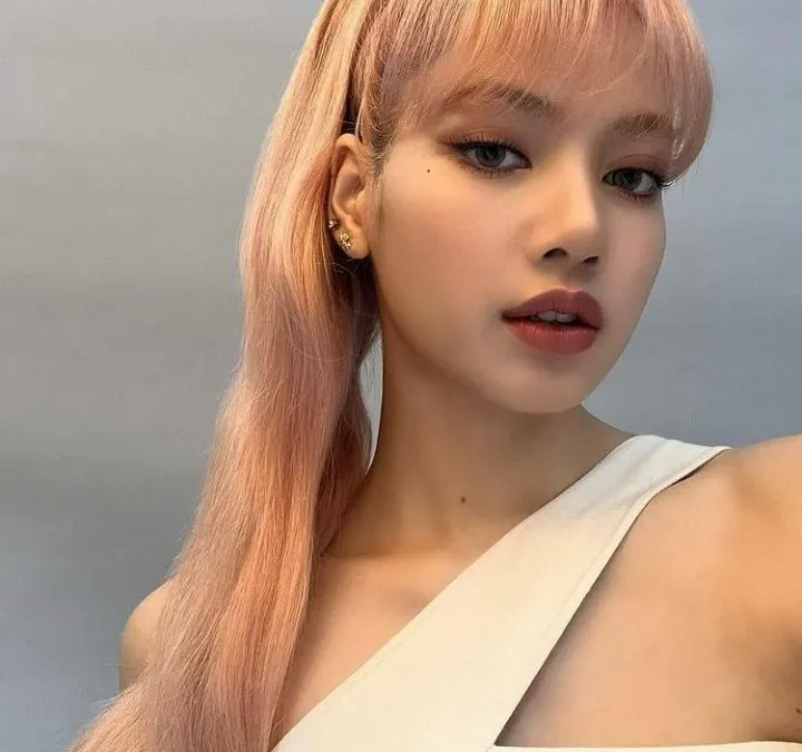 Lisa Blackpink.