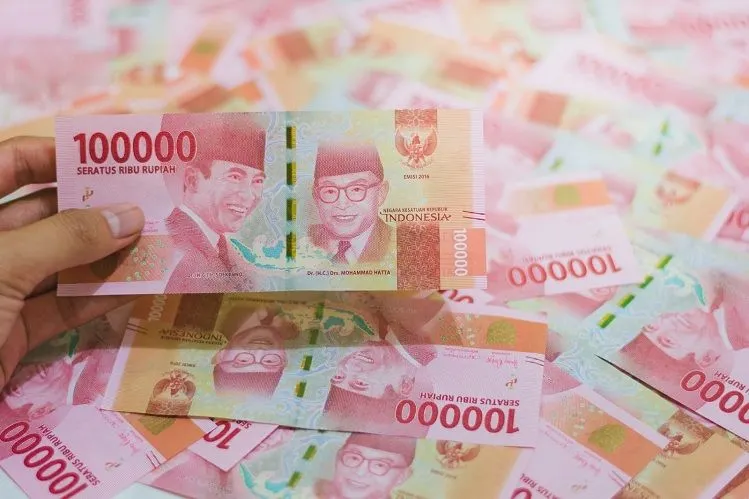 Asyik! Kemensos Salurkan Bansos Rp 450 Ribu di Akhir Tahun 2022, Cek Syarat Pengambilannya di Sini