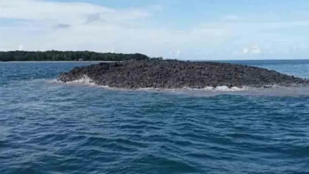 Apa itu Mud Volcano? Pulau Misterius yang Muncul Pasca Gempa M7,5