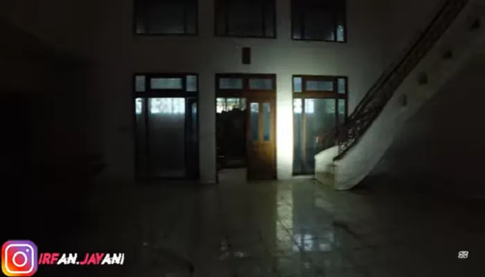 Rumah Tiko dan Bu Eny sebelum direnovasi