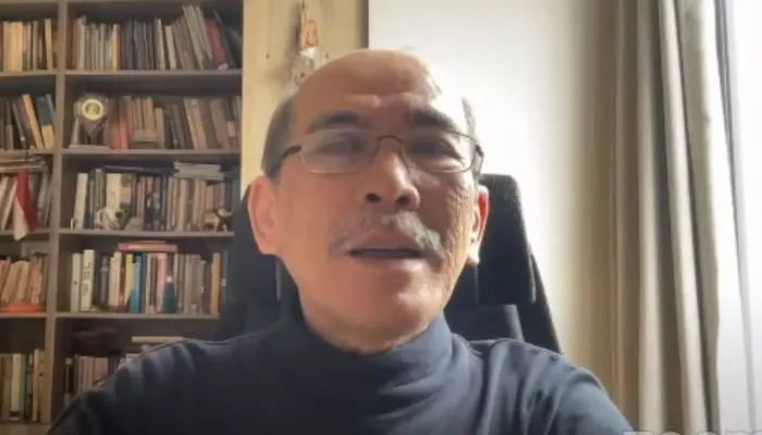 EEkonom senior Faisal Basri membeberkan terkait isu yang sedang terjadi di tengha masyarakat yaitu terkait Kemenkeu dan para pejabatnya.