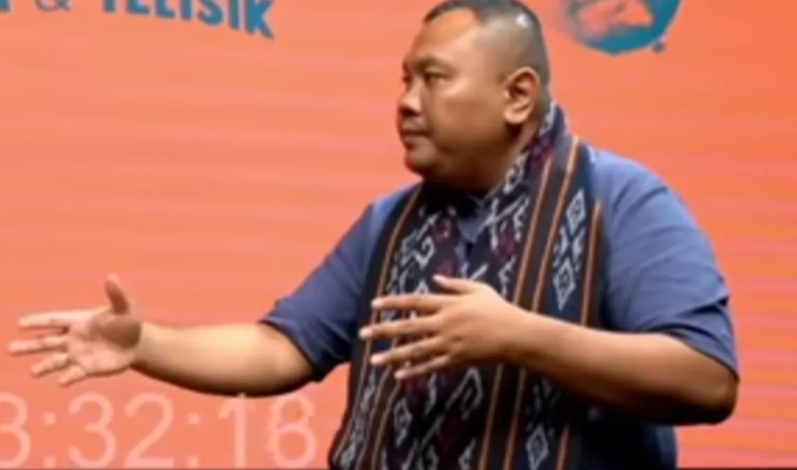 Hendri Budi Satrio (Hensat) turut bicara adanya utang senilai Rp50 miliar yang dilakukan Anies Baswedan pada Sandiaga Uno.