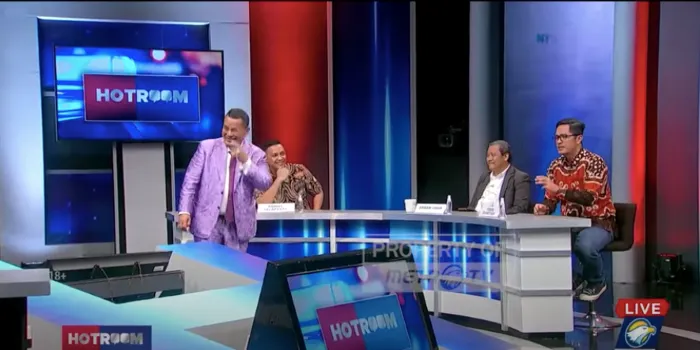 Biasa Bermusuhan, Kelakar Tawa Ronny Talapessy Dengar Protes Febri Diansyah: Lagian Pertanyaan Bang Hotman Ga Jelas