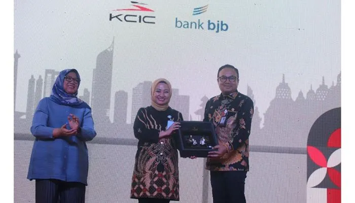 Teken MoU dengan KCIC, bank bjb Hadirkan Berbagai Produk, Jasa dan Layanan Perbankan