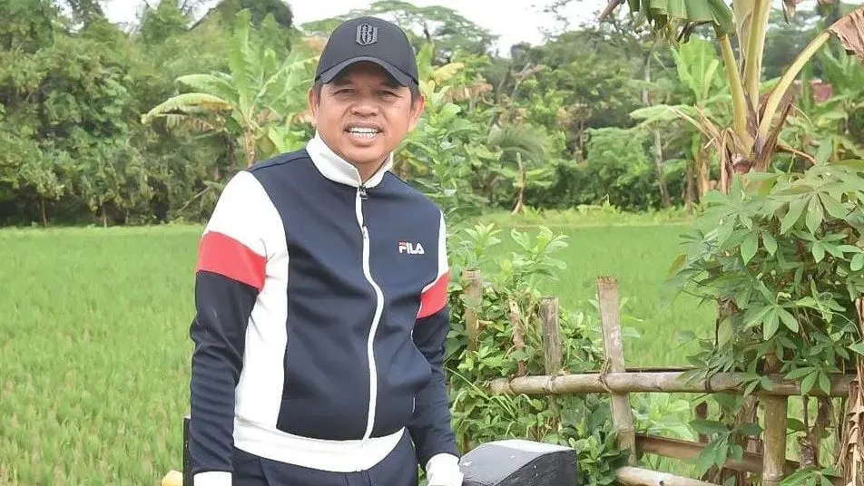 Kang Dedi MulyadiDedi Mulyadi mengaku masih memperjuangkan rumah tangganya dengan Bupati Purwakarta Anne Ratna Mustika.