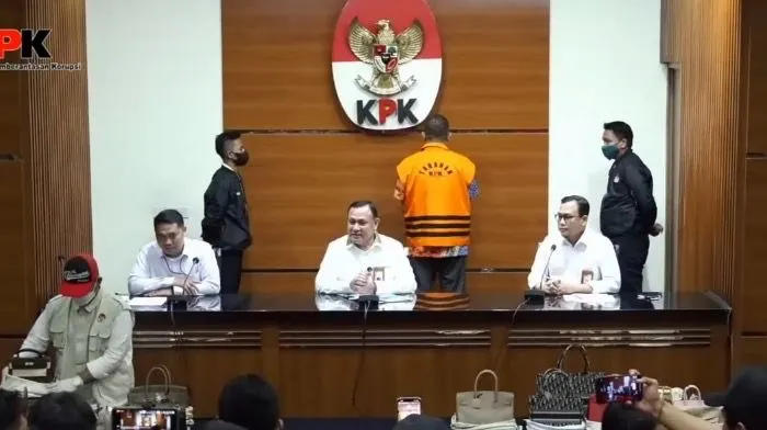 Rafael Alun Ditahan KPK