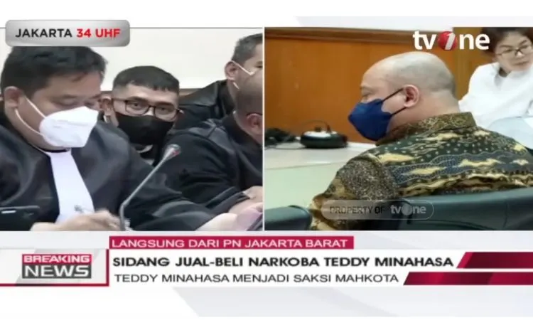 Teddy Minahasa menjalani sidang terkait keterlibatanya dengan jual beli narkoba.