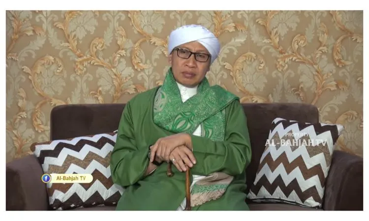 Buya Yahya menjelaskan sunnah yang perlu diperhatikan saat berbuka puasa.