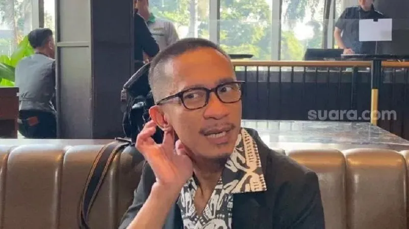 Aming tampil lebih maskulin