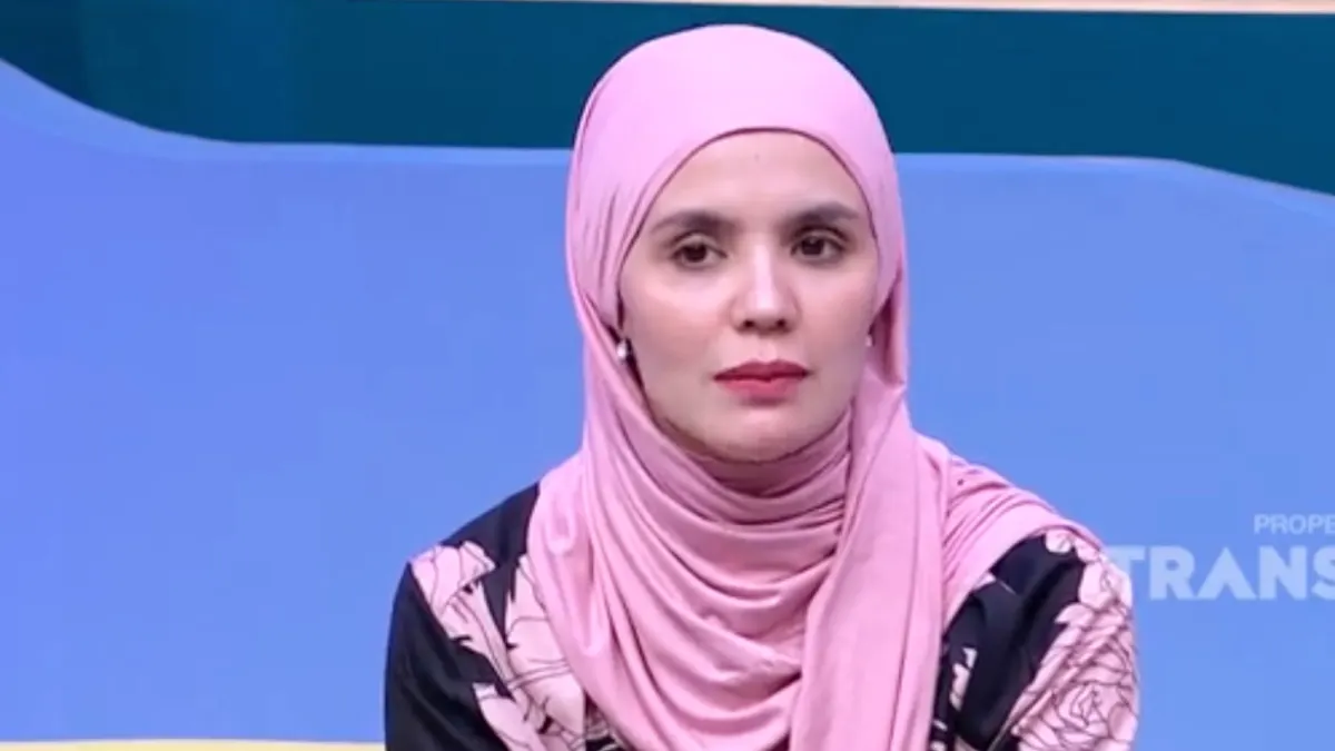 Aldila Jelita akhirnya buka suara setelah ramai dituding menilap uang yang ditransfer Raffi Ahmad untuk pengobatan Indra Bekti.