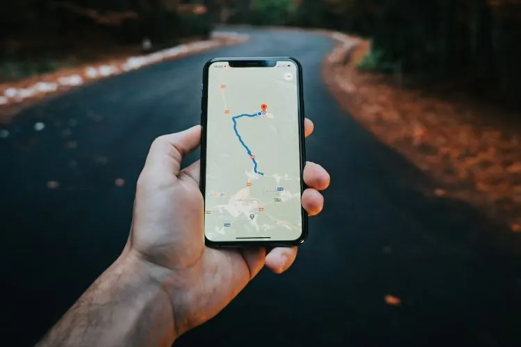 Ilustrasi. Dengan bantuan Google Maps kamu bisa dengan mudah mendapatkan uang dengan menawarkan pengisian rating toko.