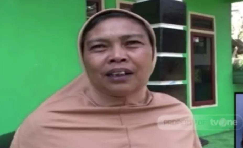 Ibu Seneh, Istri Mbah Slamet Tohari