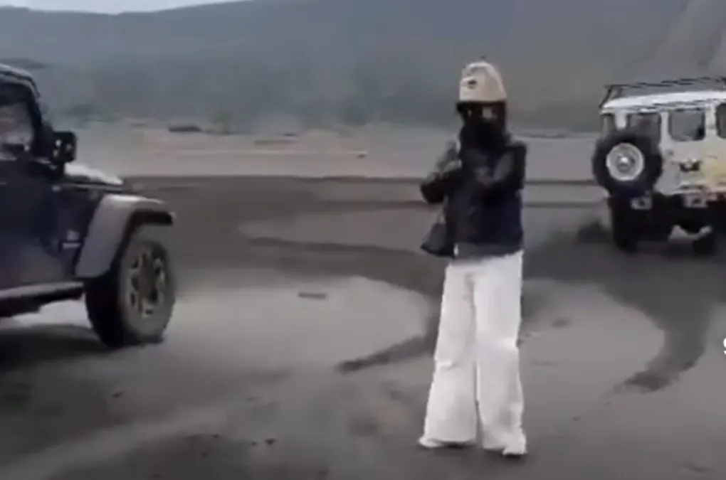 Rubicon Mario Dandy di Gunung Bromo
