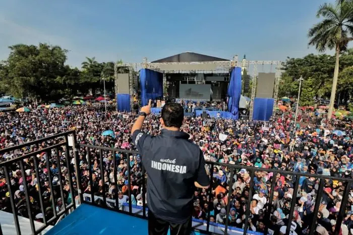 Jakarta International Stadion atau JIS yang disebut sebagai peninggalan Gubernur Anies Baswedan, disorot karena dinilai tidak sesuai standar FIFA.