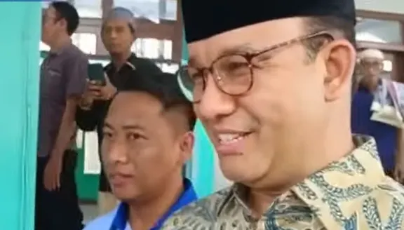 Anies Baswedan menegaskan bahwa kunjungannya ke Blora, Jawa Tengah untuk silaturahmi dan bukan untuk kepentingan politik. 
