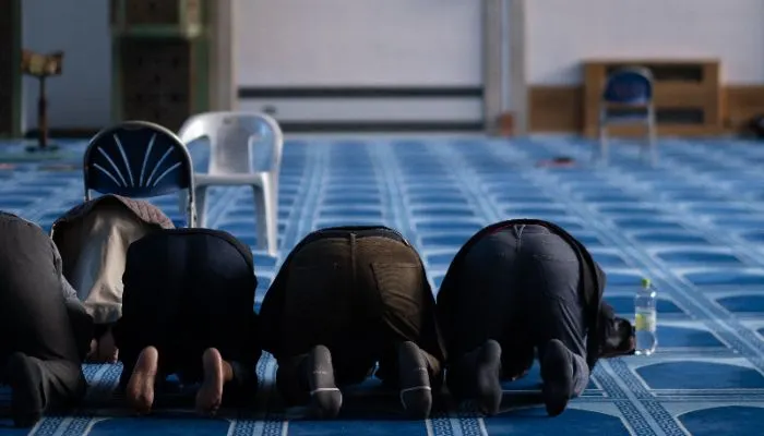 Bulan Ramadhan segera tiba. Simak mengenai malam Nisfu Syaban yang merupakan malam istimewa bagi umat Muslim di seluruh dunia.