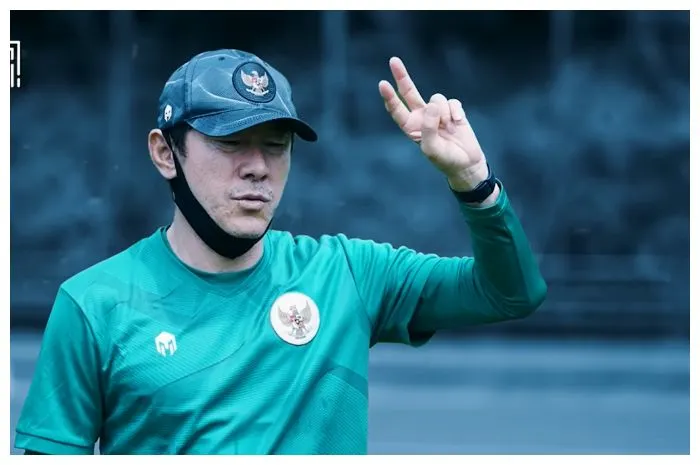 Pelatih Shin Tae Yong
