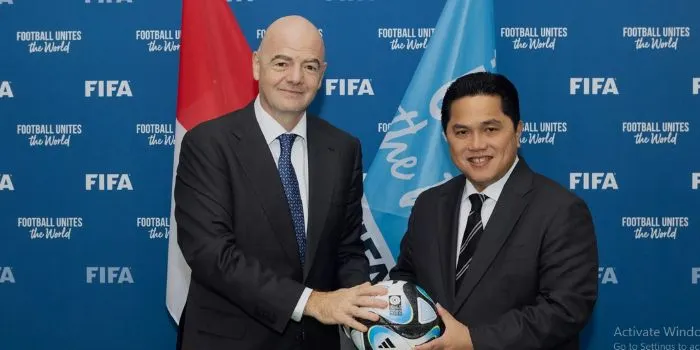 Potret Erick Thohir dengan Presiden FIFA