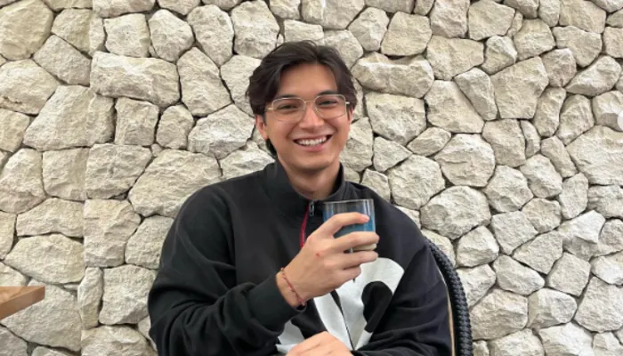 Junior Roberts Mantan Pacar Rebecca Klopper