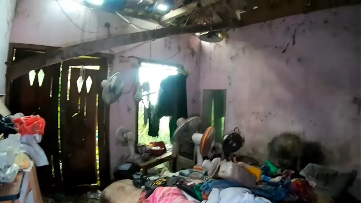 Kisah Dokter Wayan Karawang Tinggal Dirumah Kumuh