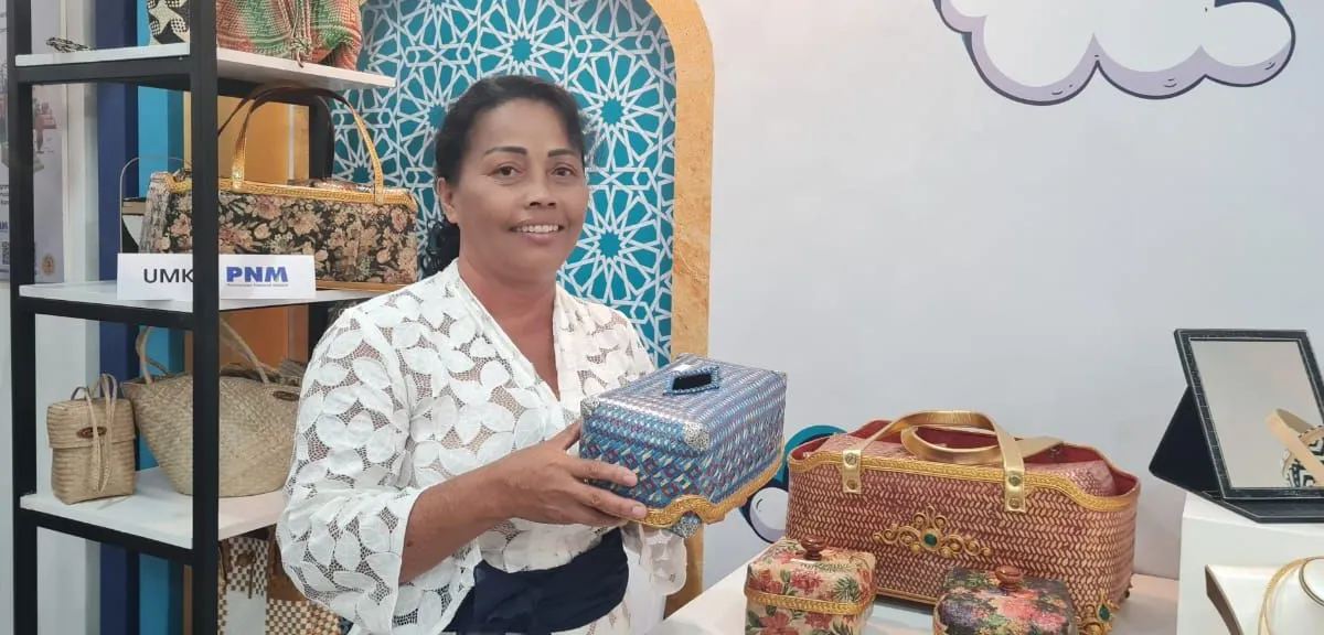 PNM memboyong 50 pengusaha Usaha Mikro Kecil dan Menengah (UKMM) ke ajang Bazar UMKM Untuk Indonesia yang digelar di Sarinah