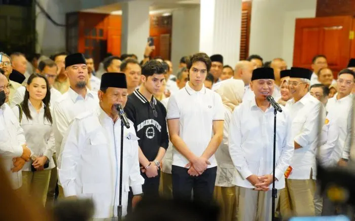 Iwan Bule, Al dan El Jadi Kader Gerindra