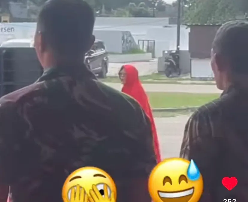 Sedang Putar Lagu Kebangsaan, Ibu Ini Malah Mondar Mandir di Acara Penutupan GTTGN 2023