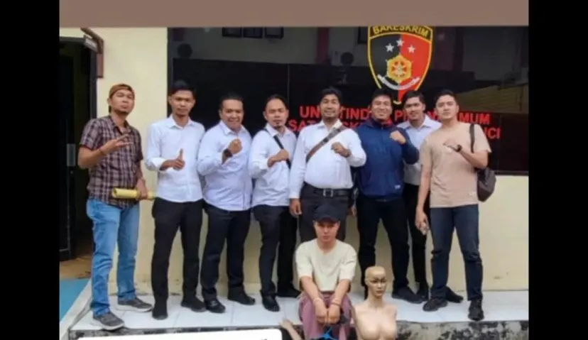 Popo Barbie Diamankan Polisi