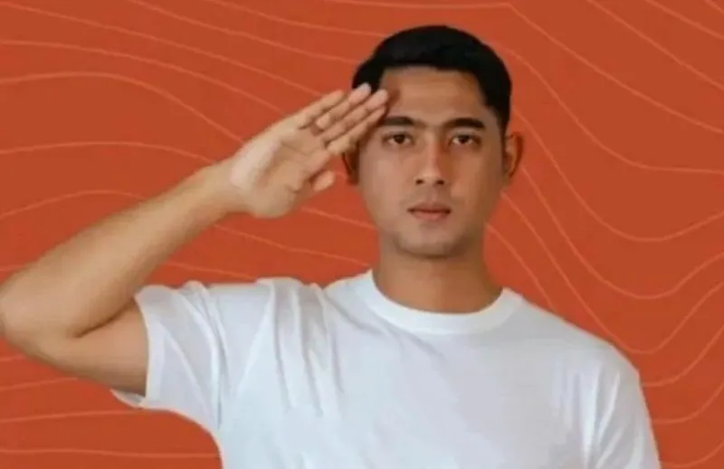 Kehidupan rumah tangga Arya Saloka, seorang pesinetron ternama, selalu menjadi sorotan publik.