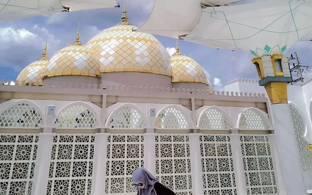 Suasana sejuk dan khusyuk di Masjid Ar Rahman Blitar
