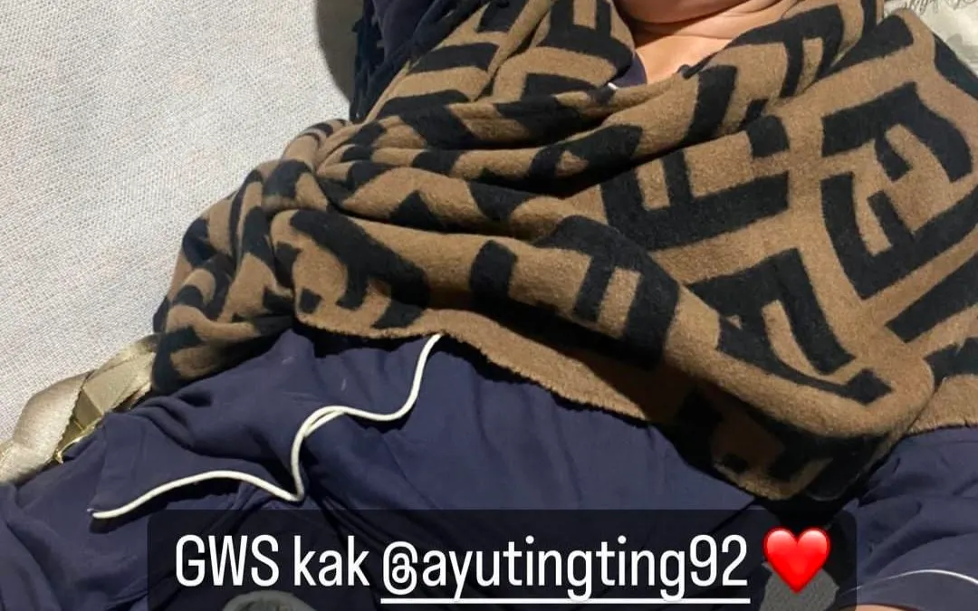 Potret Ayu Ting Ting Diinfus