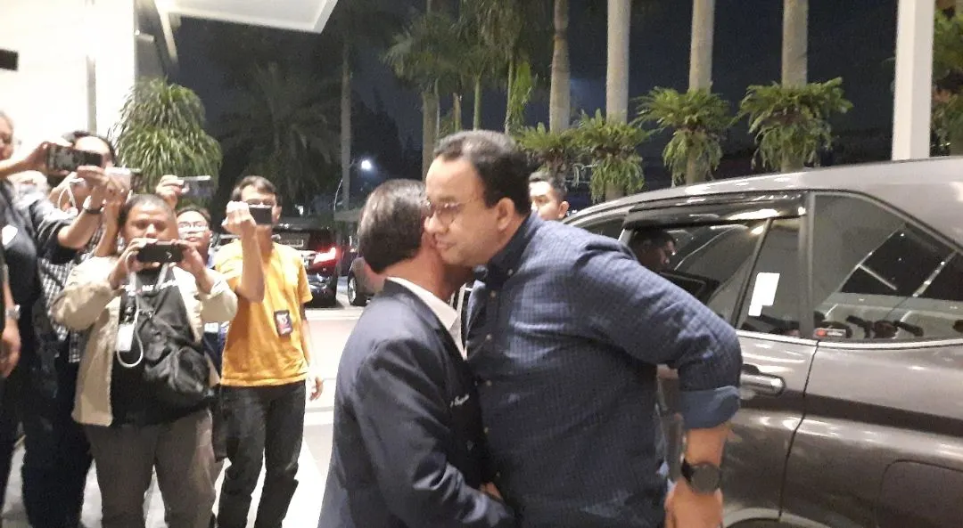 Usai ditetapkan tersangkanya Menkominfo Johnny G Plate oleh Kejagung, Anies Baswedan mendadak sambangi NasDem Tower di Jakarta Pusat, Rabu, 17 Mei 2023.