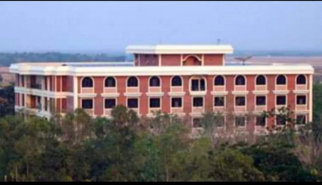 Potret Gedung Wisma Tamu Al-Islah diduga hotel