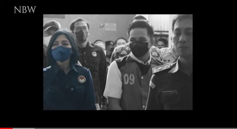 Richard Eliezer Bersama Pengawal Wanita dari LPSK
