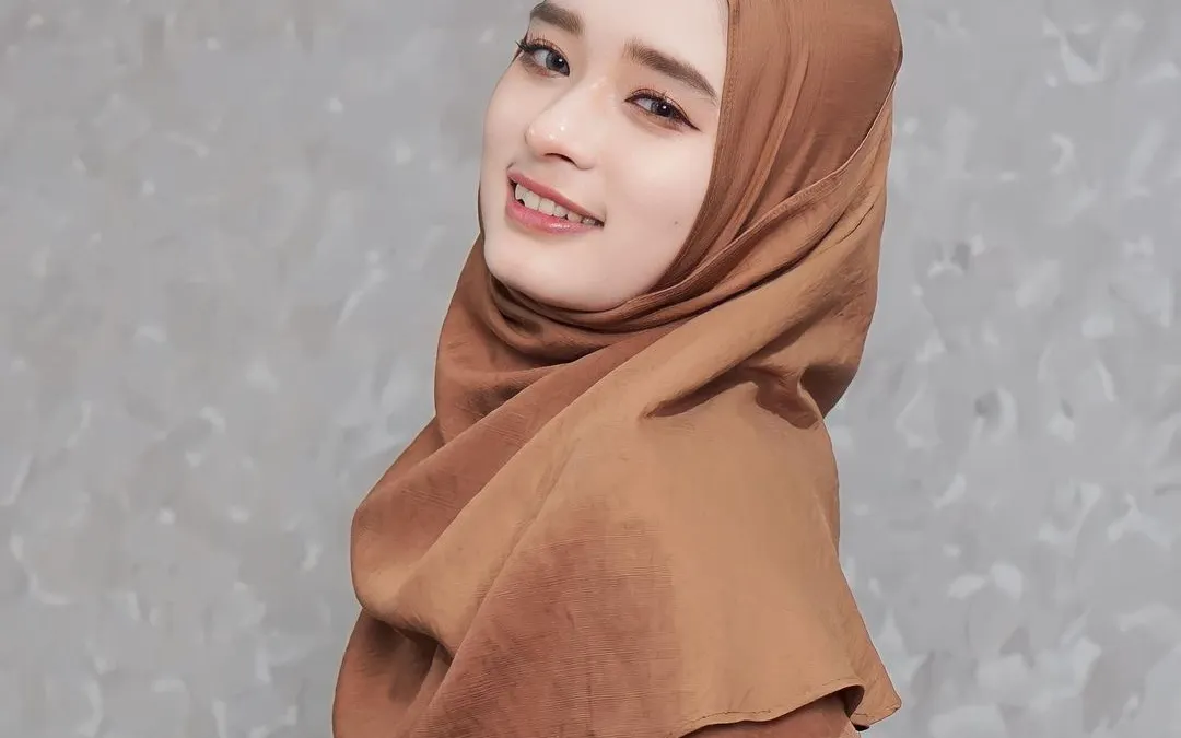 Inara Rusli Jadi Wanita Berpengaruh di Indonesia, Dapat Penghargaan Dari Prabowo? Cek Fakta!