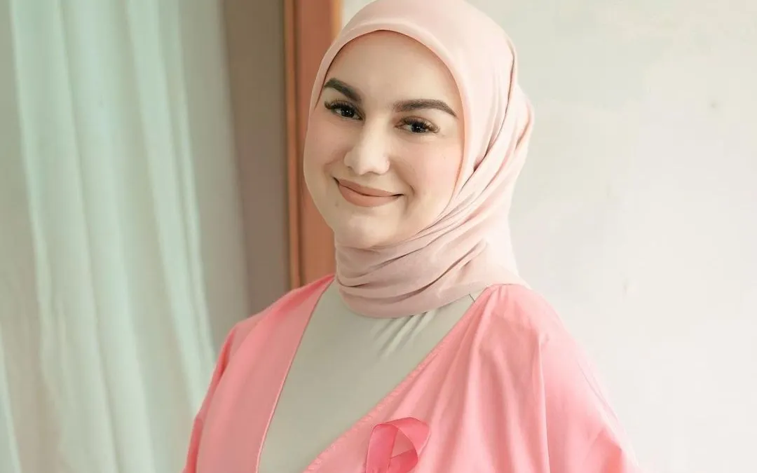 Foto Irish Bella istri aktor tampan Ammar Zoni