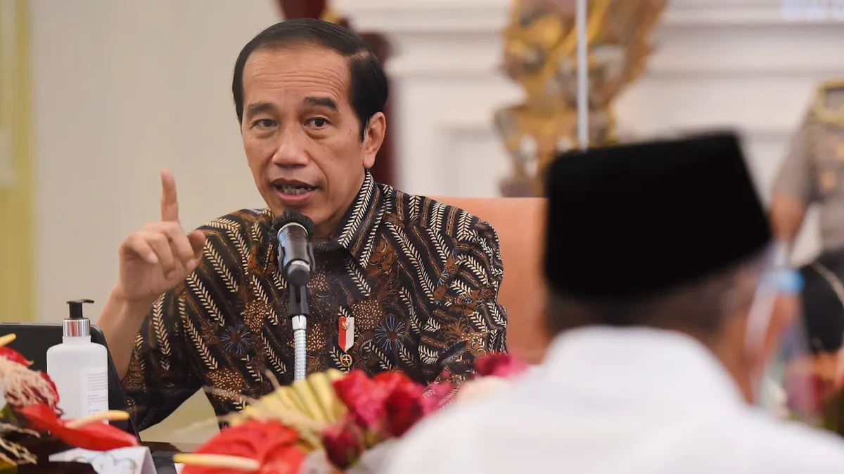 Presiden Jokowi memerintahkan jajarannya untuk mencari solusi kebakaran Plumpang.