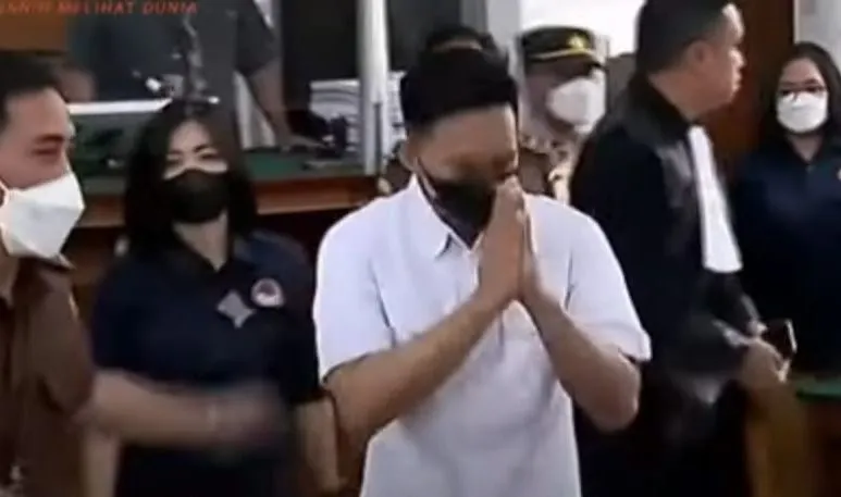 Meski sudah mendapatkan vonis dari hakim, Richard Eliezer alias Bharada E masih mendapatkan perlindungan dari LPSK.