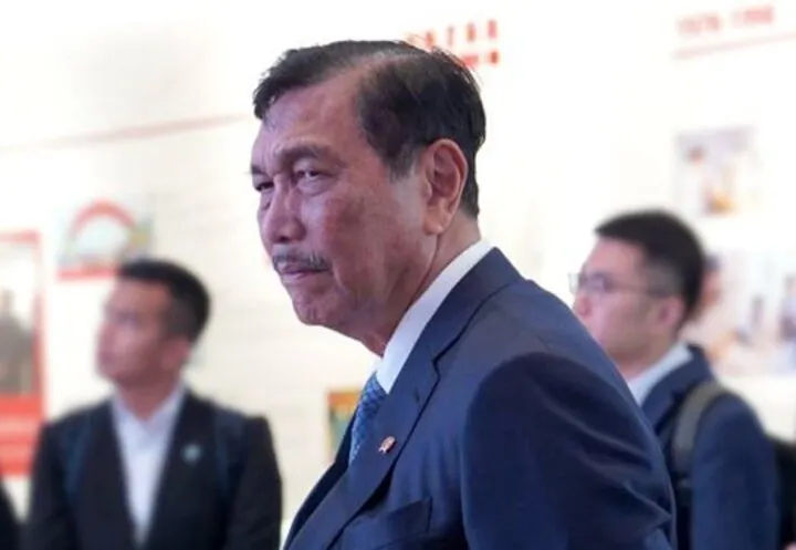 Menko Marves Luhut Binsar Pandjaitan menghadiri sidang kasus Haris Azhar dan Fatia Maulidiyanti yang digelar di Pengadilan Negeri Jakarta Timur (PN Jaktim), Kamis, 8 Juni 2023.