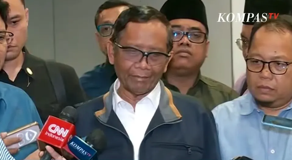Mahfud MD saat memberikan pertanyaannya mengenai kasus Mario Dandy